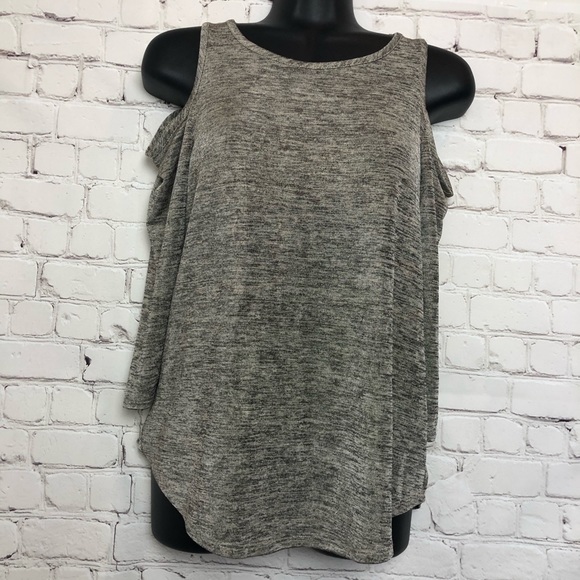 Cold Shoulder Top - Picture 2 of 3